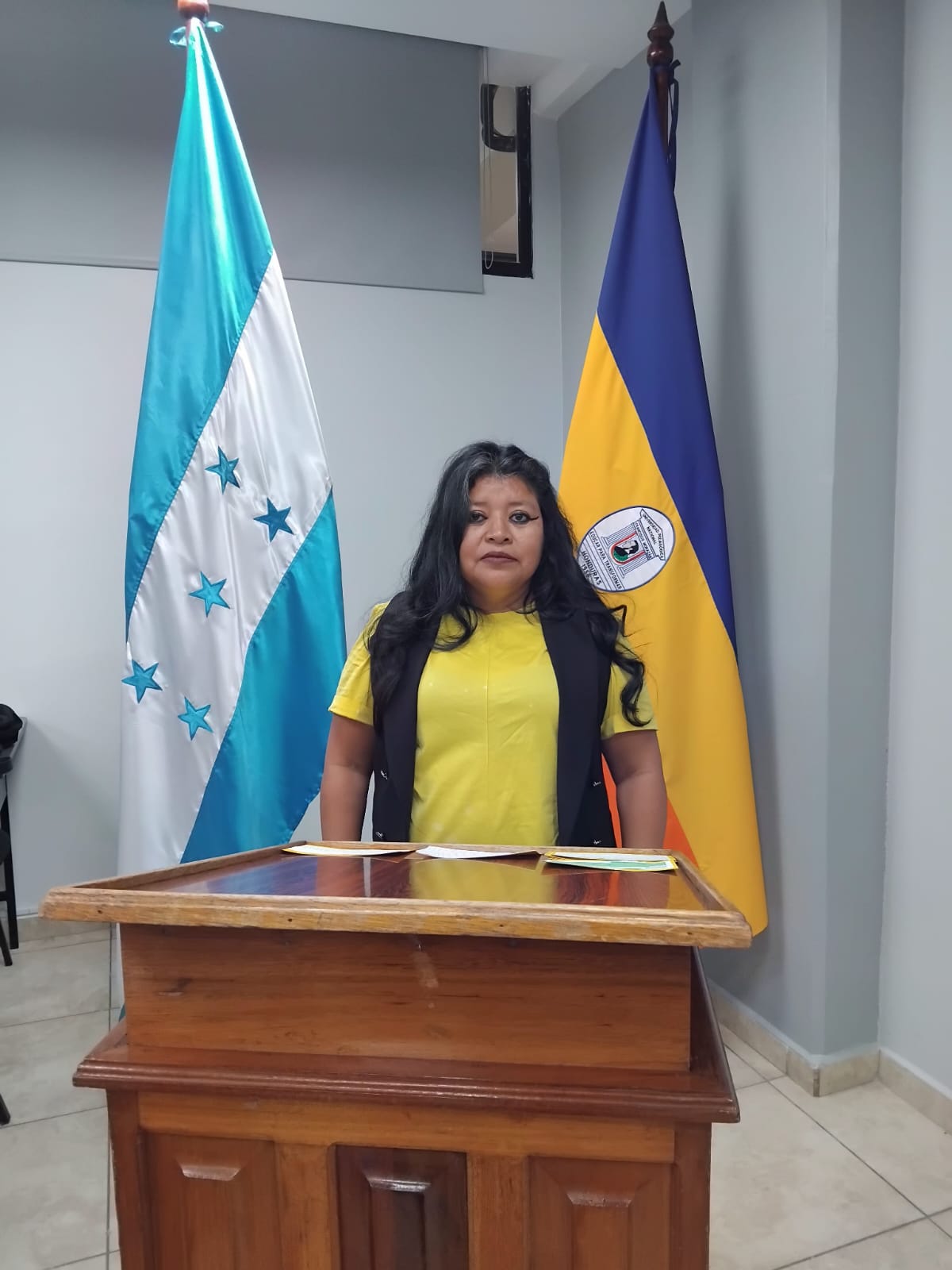 Defensa de tesis, La Educación Financiera como un factor que influye en el Desempeño Laboral de los docentes del Centro Educación Media Gubernamental 21 de Octubre, en tiempos de pandemia